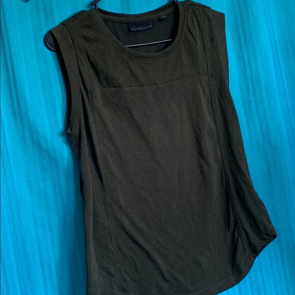 Greek Top - Picture 1 of 2